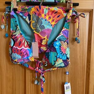 Swimming bikinis 👙